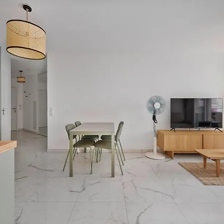 Apartman Avec Balcon-terrasse & Clim